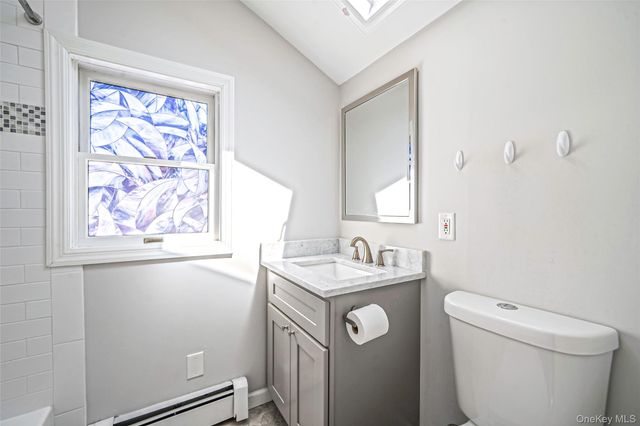305 Arnold Avenue, West Babylon, NY 11704