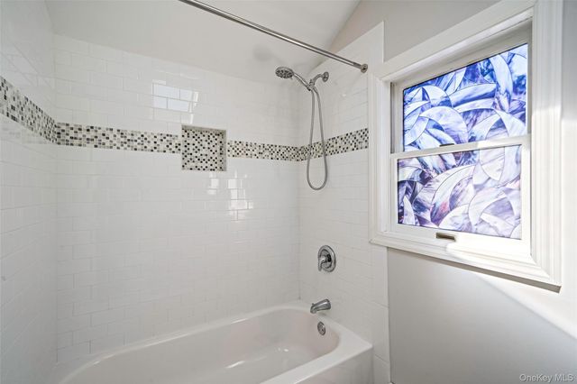 305 Arnold Avenue, West Babylon, NY 11704