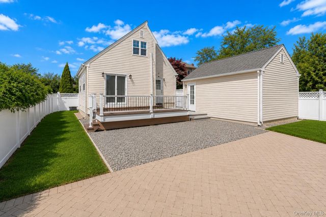 305 Arnold Avenue, West Babylon, NY 11704