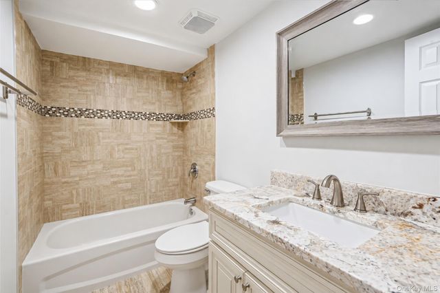 305 Arnold Avenue, West Babylon, NY 11704