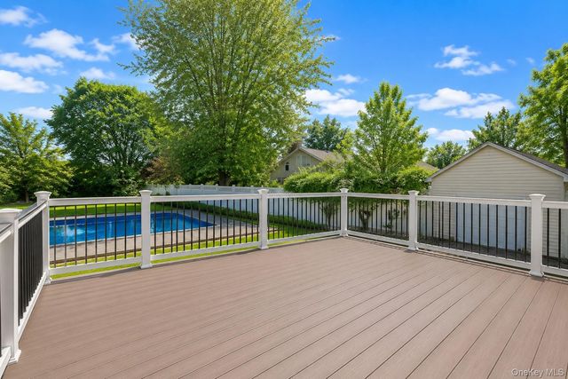 305 Arnold Avenue, West Babylon, NY 11704