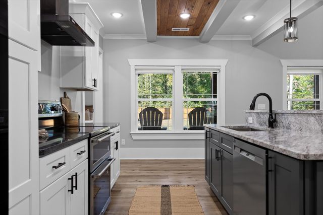 374 Wildewood Trail, Chickamauga, GA 30707