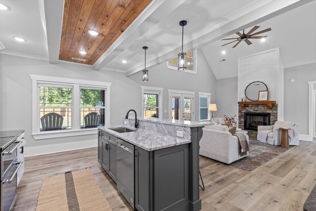 374 Wildewood Trail, Chickamauga, GA 30707