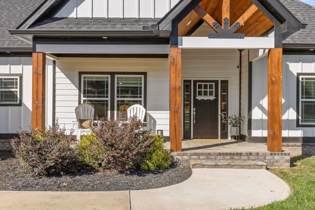 374 Wildewood Trail, Chickamauga, GA 30707