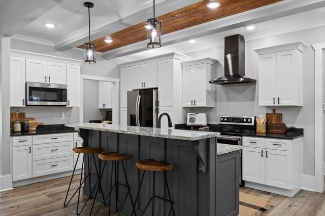 374 Wildewood Trail, Chickamauga, GA 30707