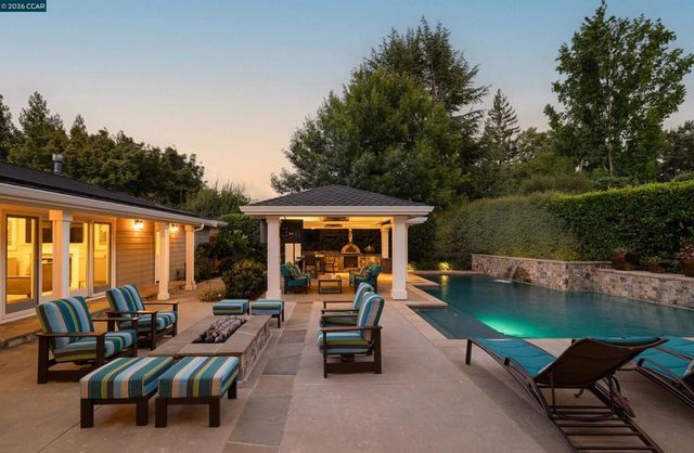 125 El Dorado Ave, Danville, CA 94526