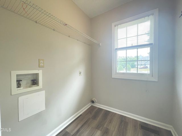 537 Mountain Lake Drive, Raleigh, NC 27610
