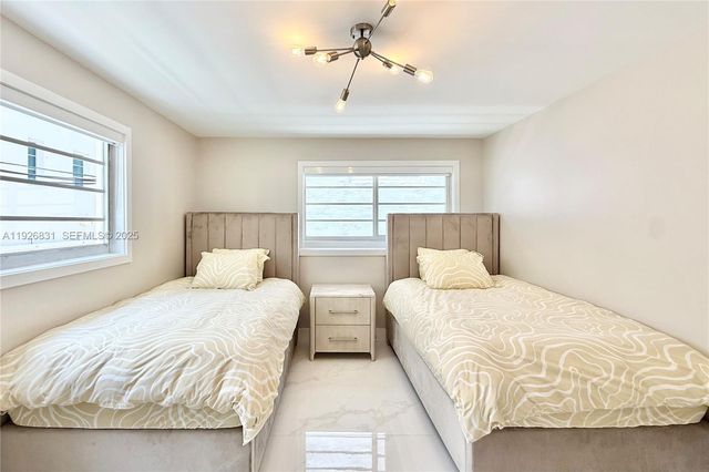 4122 Collins Ave 2B, Miami Beach, FL 33140