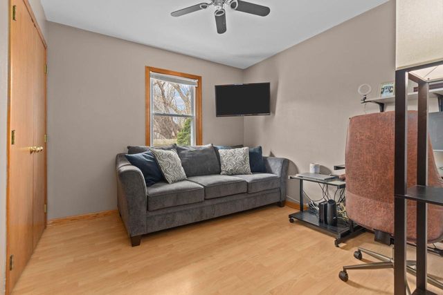 96 UNIVERSITY DRIVE, Fond Du Lac, WI 54935