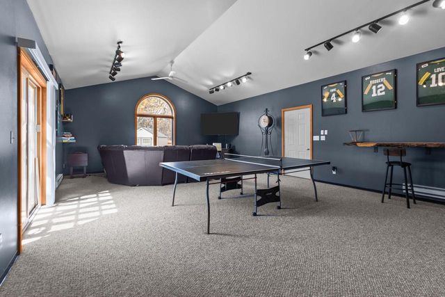 96 UNIVERSITY DRIVE, Fond Du Lac, WI 54935