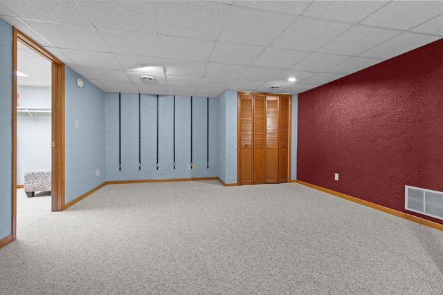 96 UNIVERSITY DRIVE, Fond Du Lac, WI 54935