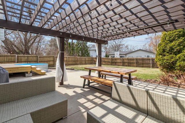 96 UNIVERSITY DRIVE, Fond Du Lac, WI 54935