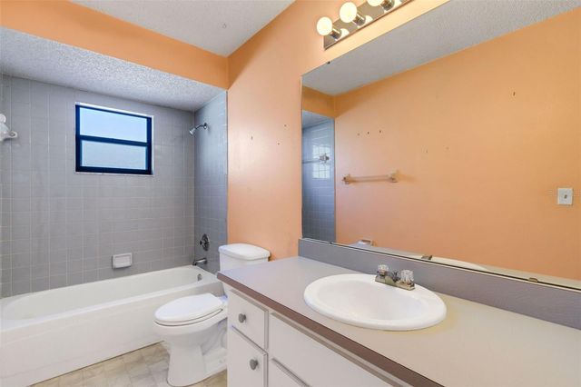 5860 MILTON AVENUE, Sarasota, FL 34243