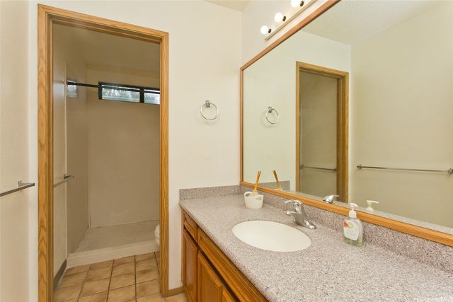 98-1819 Kaahumanu Street 78B, Aiea, HI 96701