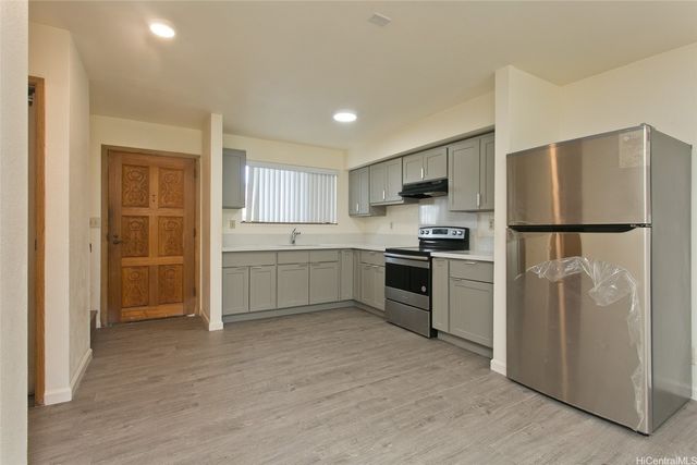 98-1819 Kaahumanu Street 78B, Aiea, HI 96701
