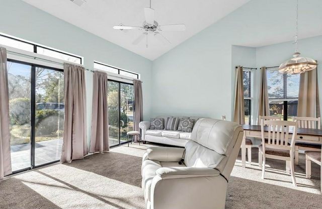 101 Linden Circle, Conway, SC 29526