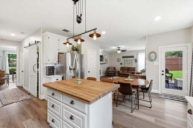 2605 Skinner Drive, Flower Mound, TX 75028