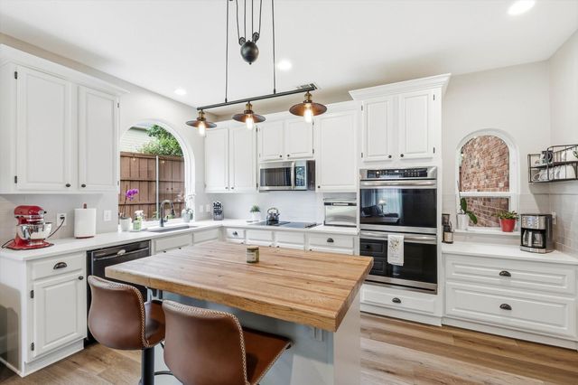 2605 Skinner Drive, Flower Mound, TX 75028