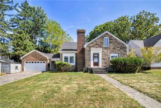 5425 Grasmere Avenue, Maple Heights, OH 44137