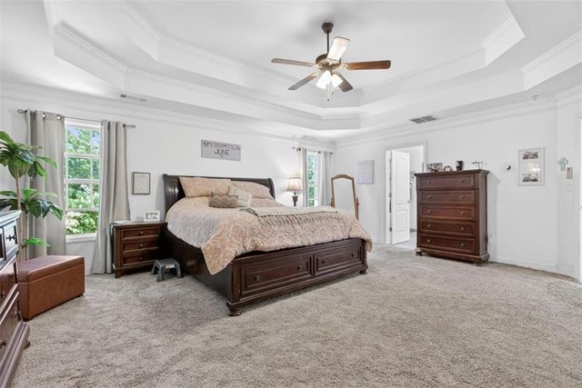 2013 Forsyth Park Lane, Hoschton, GA 30548