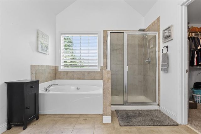 2013 Forsyth Park Lane, Hoschton, GA 30548