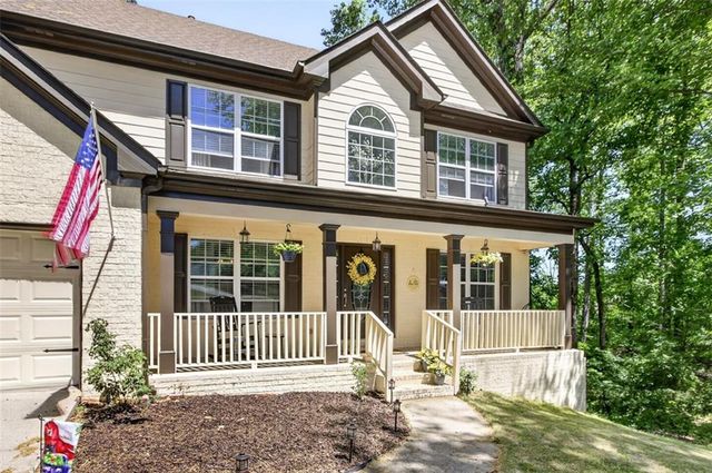 2013 Forsyth Park Lane, Hoschton, GA 30548