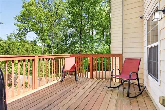 2013 Forsyth Park Lane, Hoschton, GA 30548