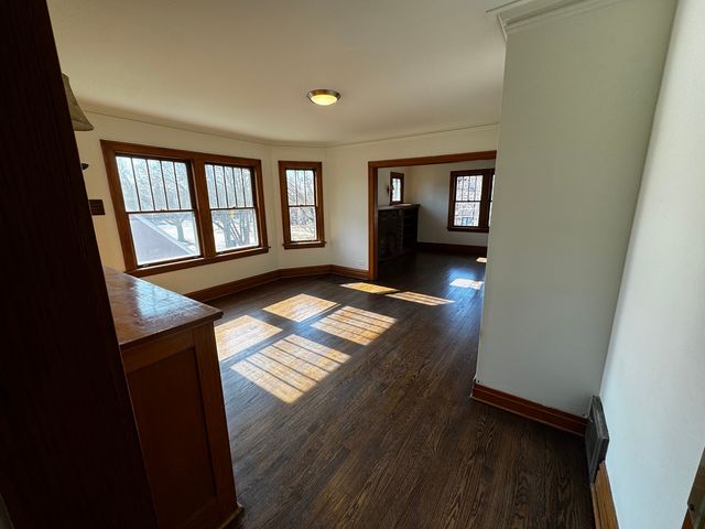 115 Myrtle Avenue 2F, Elmhurst, IL 60126