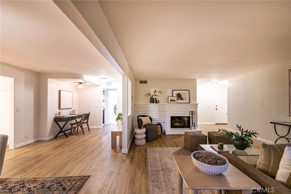 1039 S Meyler Street 6, San Pedro, CA 90731 — photo 2