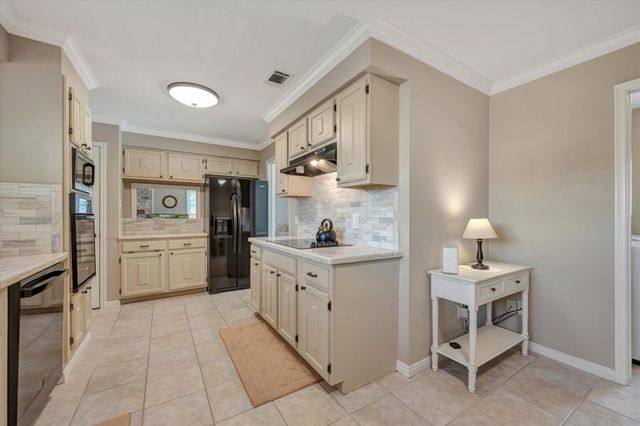 16023 Mill Point Drive, Houston, TX 77059