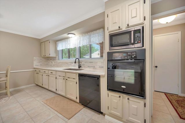 16023 Mill Point Drive, Houston, TX 77059