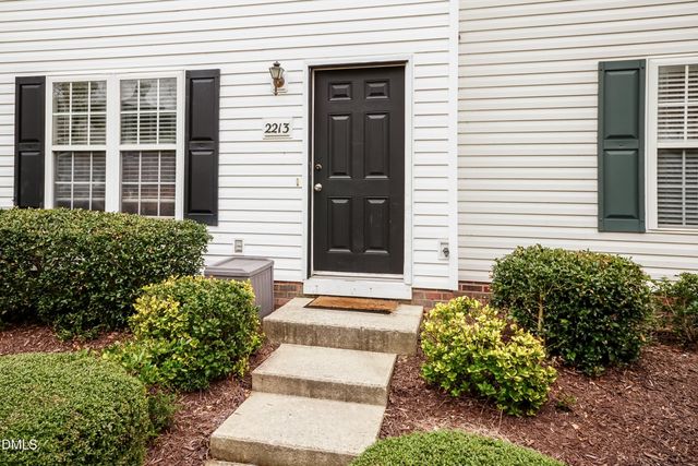 2213 Violet Bluff Court, Raleigh, NC 27610