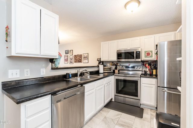 2213 Violet Bluff Court, Raleigh, NC 27610