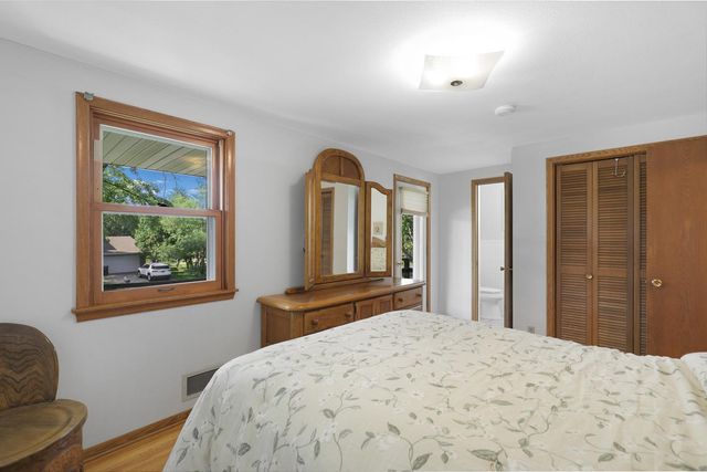 2340 Skyline Drive, Bloomington, MN 55425