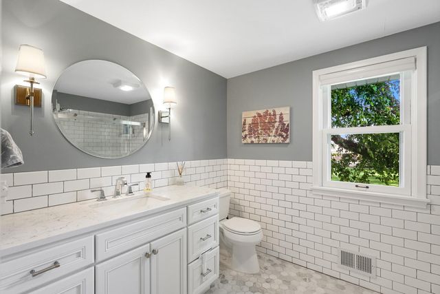 2340 Skyline Drive, Bloomington, MN 55425