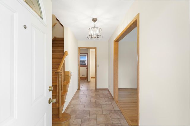 2340 Skyline Drive, Bloomington, MN 55425
