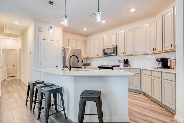 2880 Grand Anse Drive, Katy, TX 77493