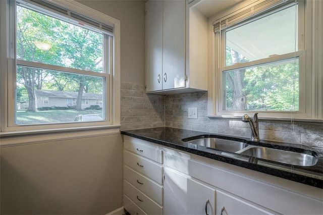 5405 Woodson Road, Raytown, MO 64133