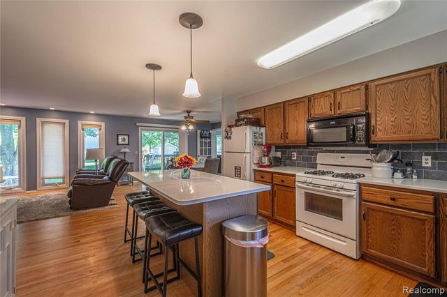 3241 Simpson Road, Fort Gratiot, MI 48059