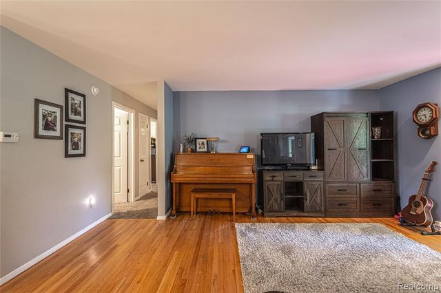 3241 Simpson Road, Fort Gratiot, MI 48059