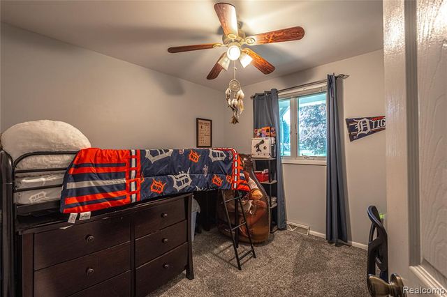 3241 Simpson Road, Fort Gratiot, MI 48059