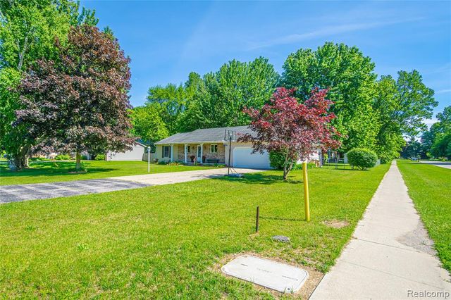 3241 Simpson Road, Fort Gratiot, MI 48059