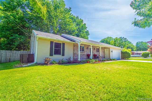 3241 Simpson Road, Fort Gratiot, MI 48059