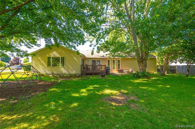 3241 Simpson Road, Fort Gratiot, MI 48059