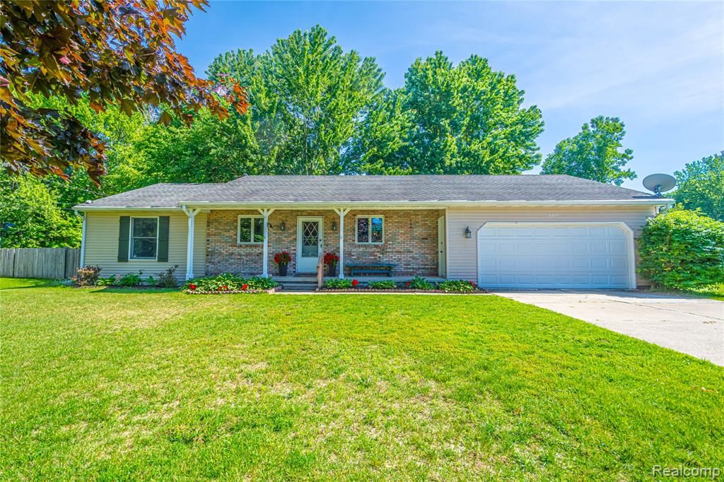 3241 Simpson Road, Fort Gratiot, MI 48059