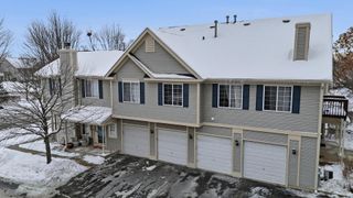 350 Windsor Court D, South Elgin, IL 60177