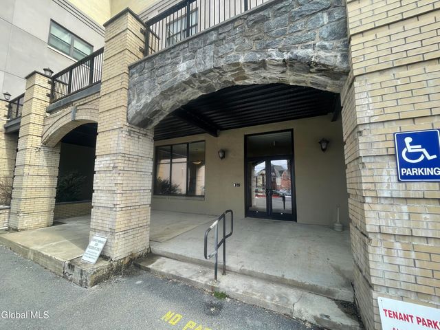 11 Fremont Street, Gloversville, NY 12078