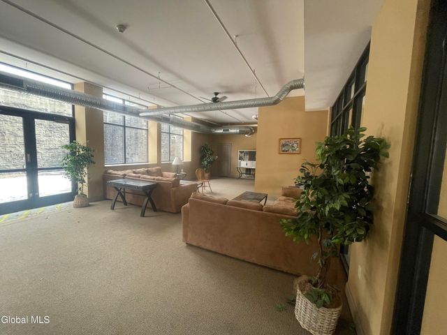 11 Fremont Street, Gloversville, NY 12078