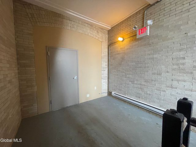 11 Fremont Street, Gloversville, NY 12078