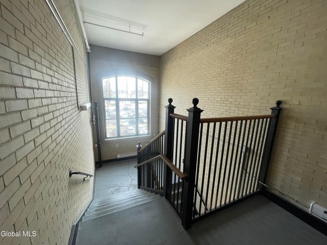 11 Fremont Street, Gloversville, NY 12078